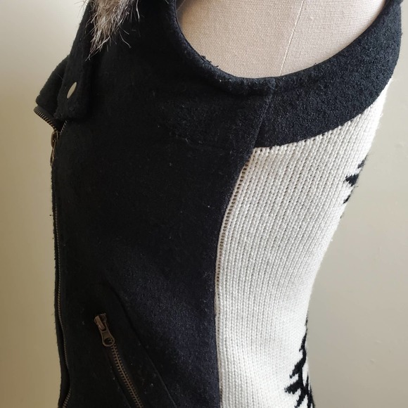 THREAD & SUPPLY | ASYMETRICAL WOOL BLEND SWEATER VEST AZTEC FAUX FUR WOMEN'S XS - Picture 10 of 17